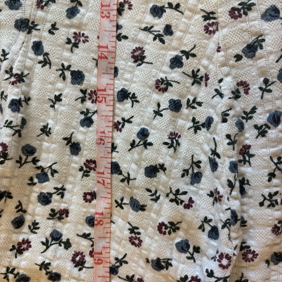 white mini 90s dress cotton like with little ditzy flowers and button up 90s y2k - Picture 10 of 12